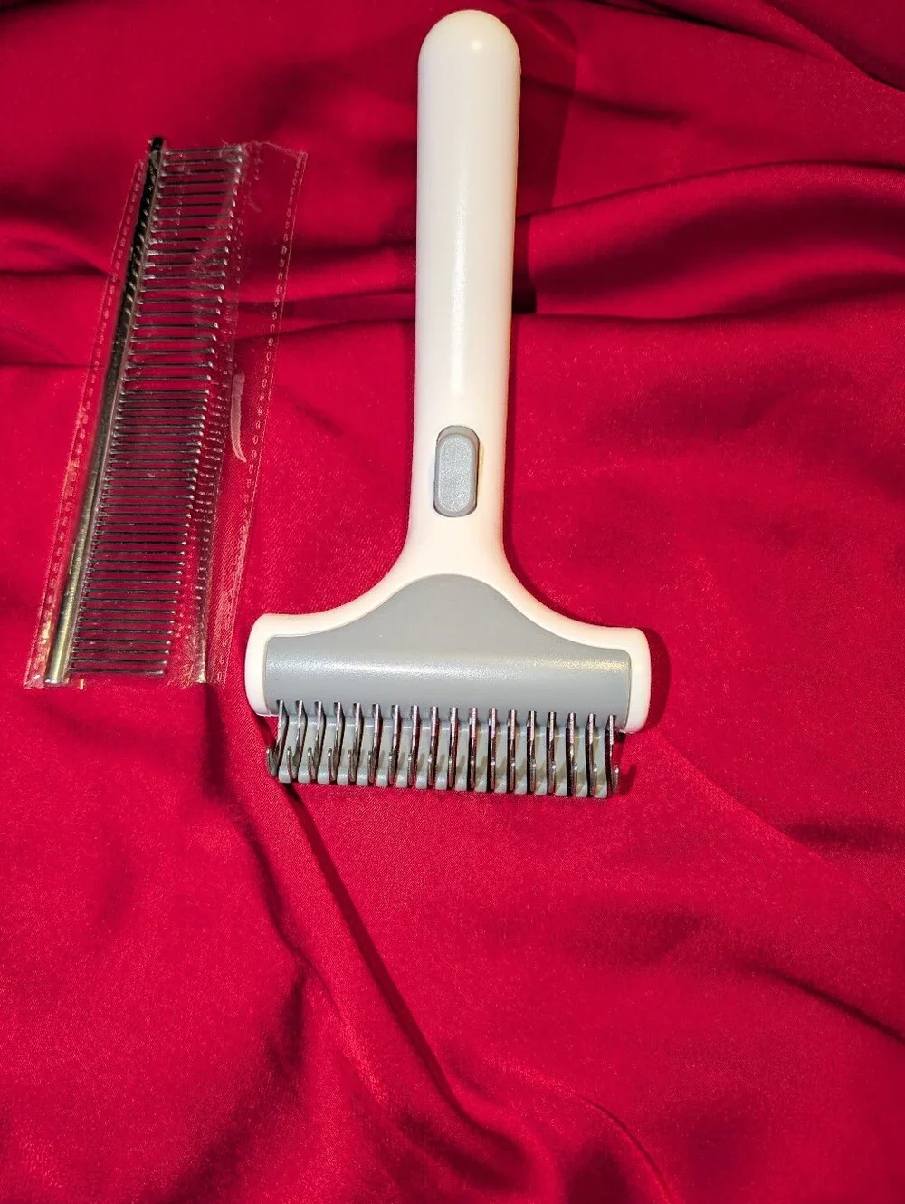New Pet White Stainless Steel Grooming Rake for Dogs Hair
